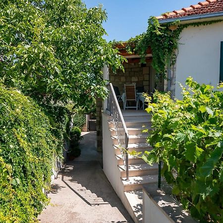 Apartments Kaja Постира Екстериор снимка